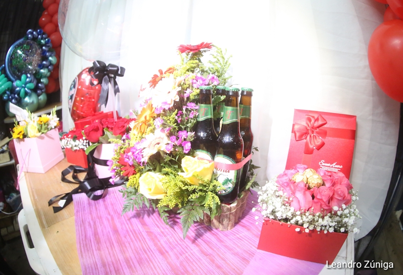 FLORES